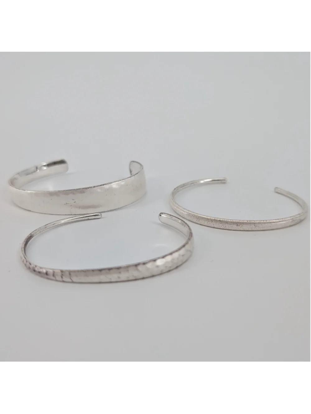 Kendra Scott Tiana Bright Silver Cuff Bracelet Set 3 Hammered Asymmetrical